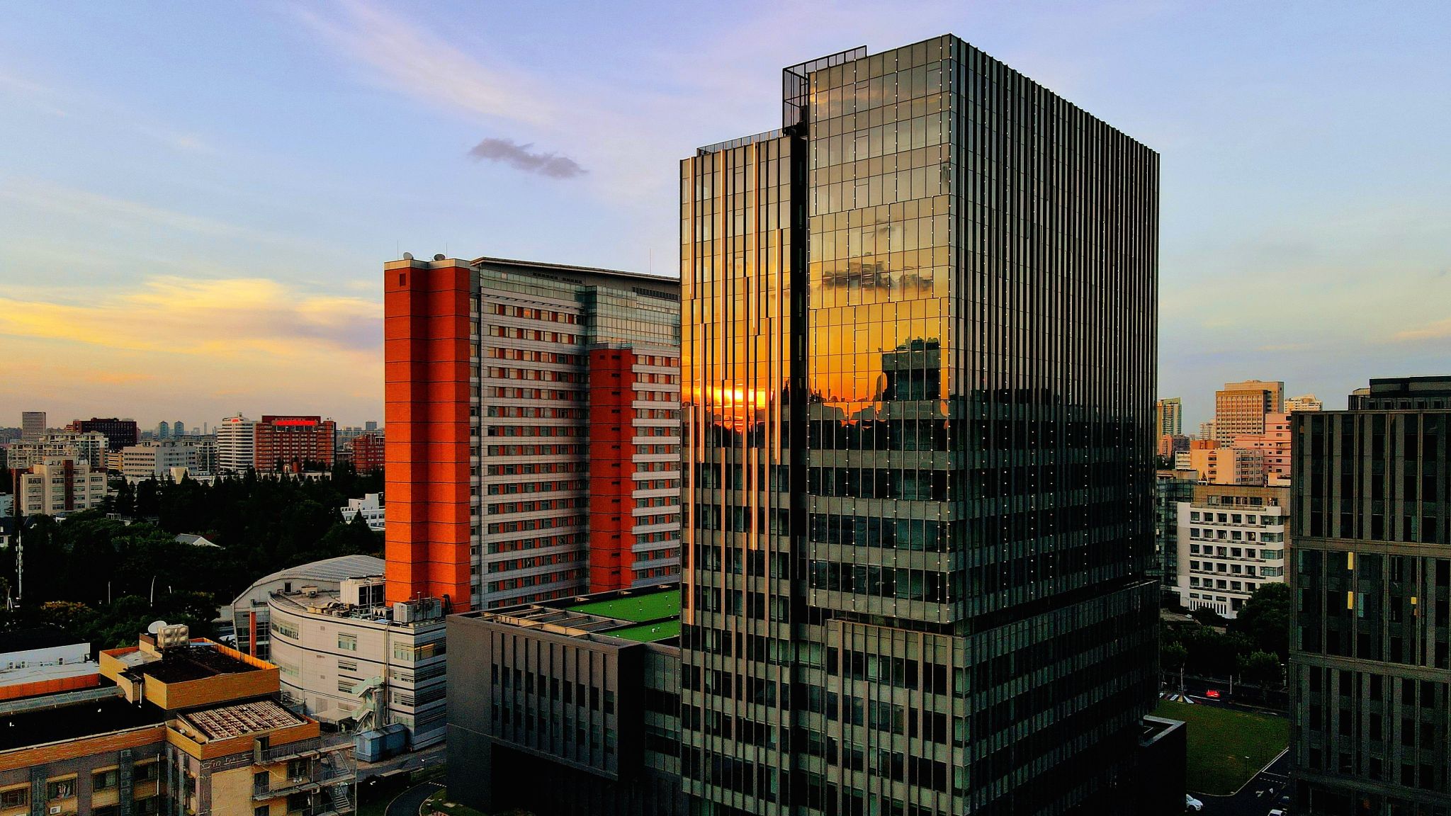 重磅推出！新加坡管理大学携手复旦大学：区域首个科技导向的 DBA(Tech) 招生启动！