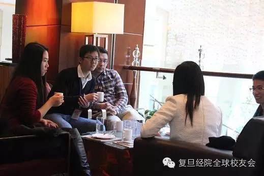 //www.renqiweb.com/dofiles/img/20151204162115449.jpg